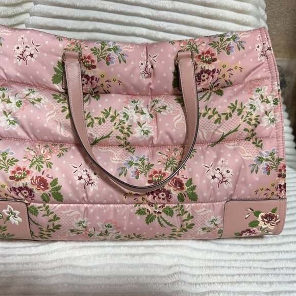 Feminine Tory Burch Tote Bag - Picture 3 of 6